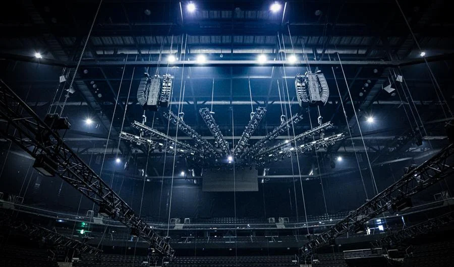 HK Audio COSMO Line Arrays Deliver Unprecedented 360-Degree Sound for Spectacle at &Aring;&frac12;algirio Arena