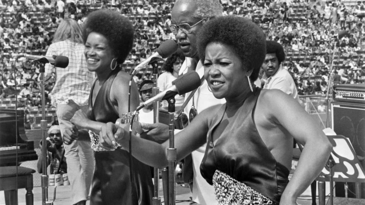 Echoes of 1972 Analyzing the Lasting Cultural and Commercial Impact of Four Definitive Pop Classics