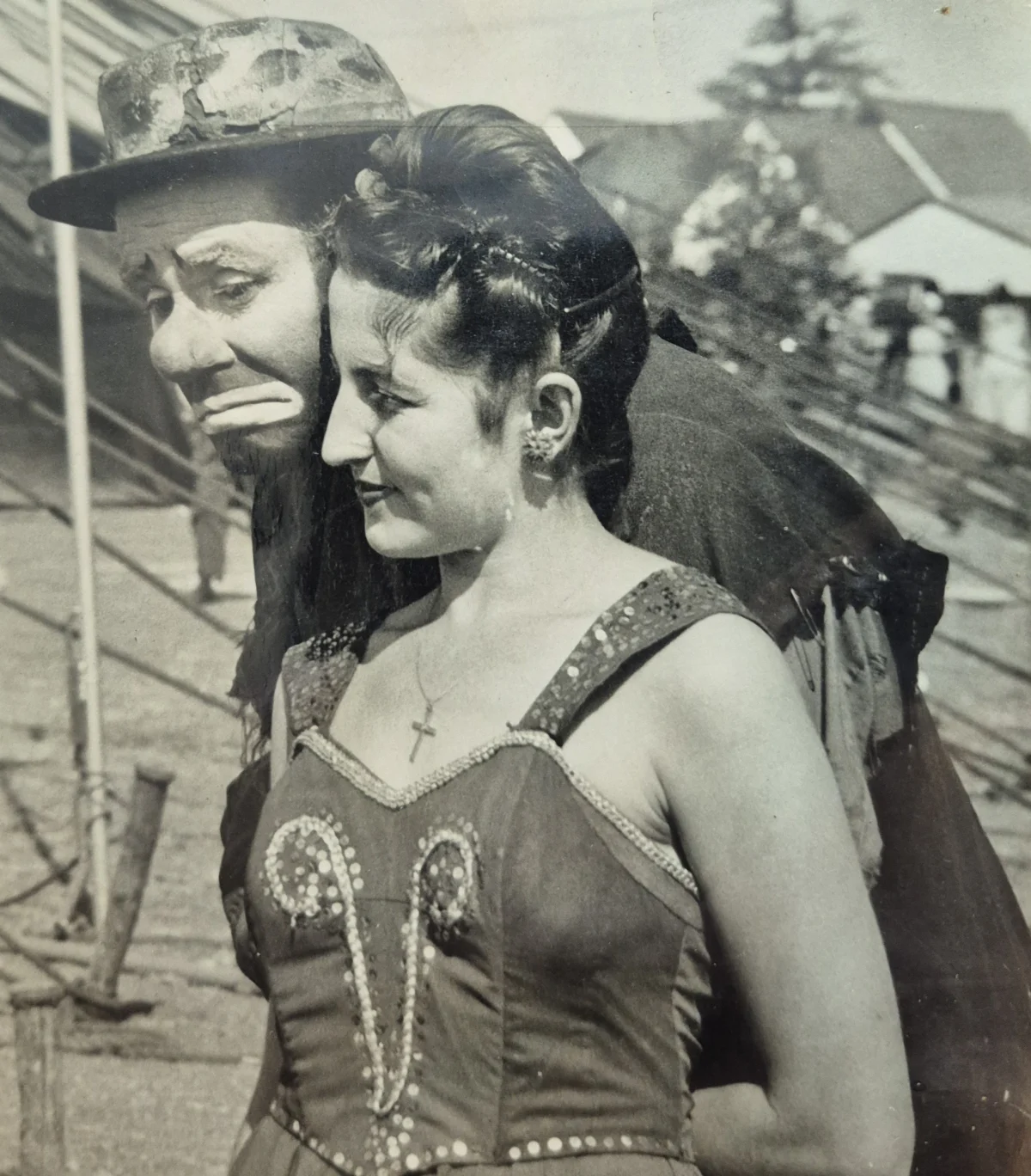 Lottie Brunn: The Unrivaled Queen of Speed Juggling and a Pioneer of the Global Stage