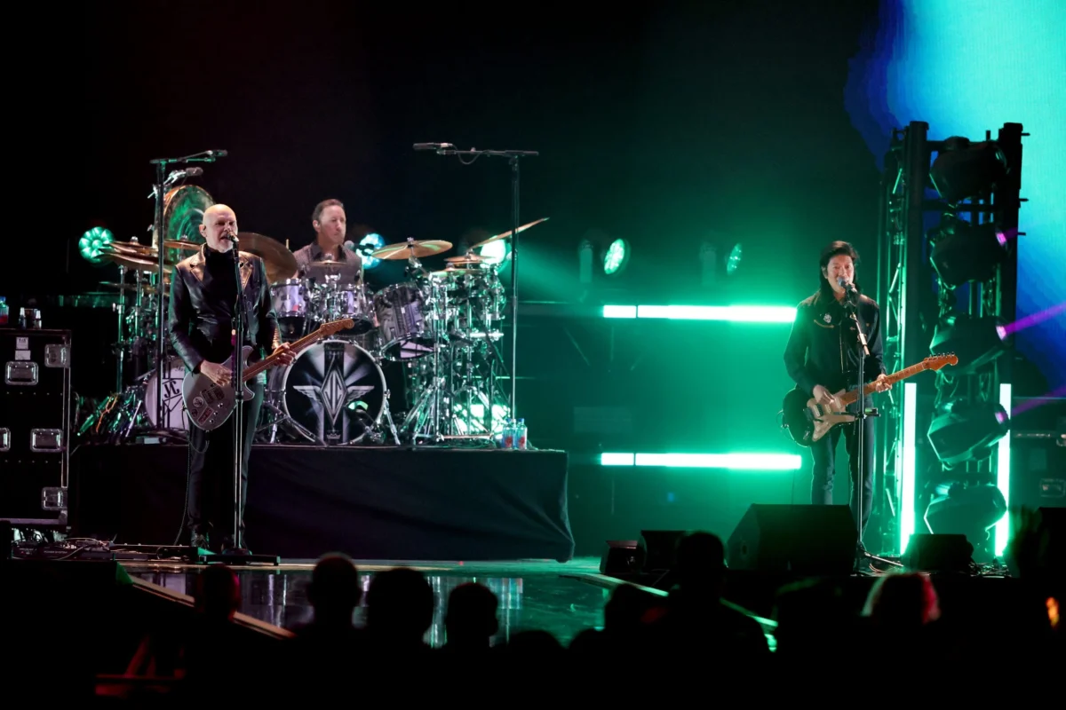 The Smashing Pumpkins Defy Legacy Constraints with the Expansive Rats in a Cage Tour