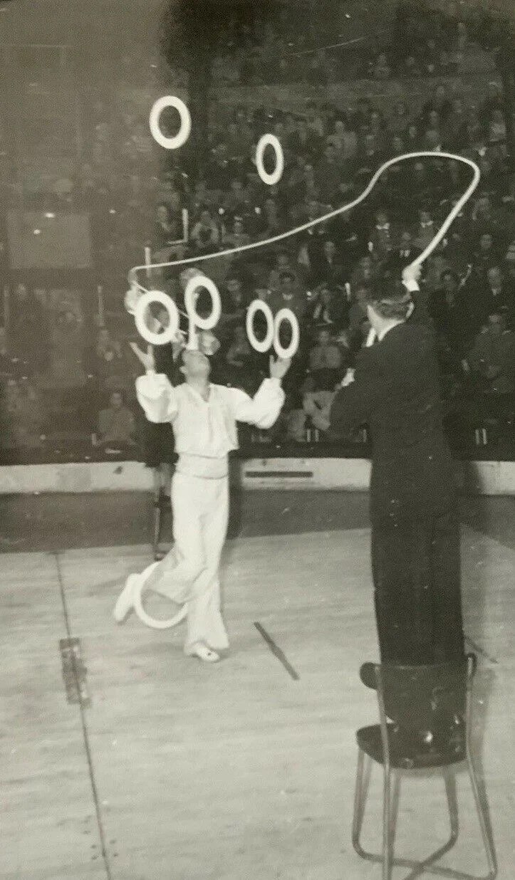 Uncovering the Legacy of Angelo Piccinelli: A Historical Archive of a Juggling Pioneer